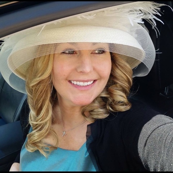 Meet your Posher, Danille - Picture 3 of 4